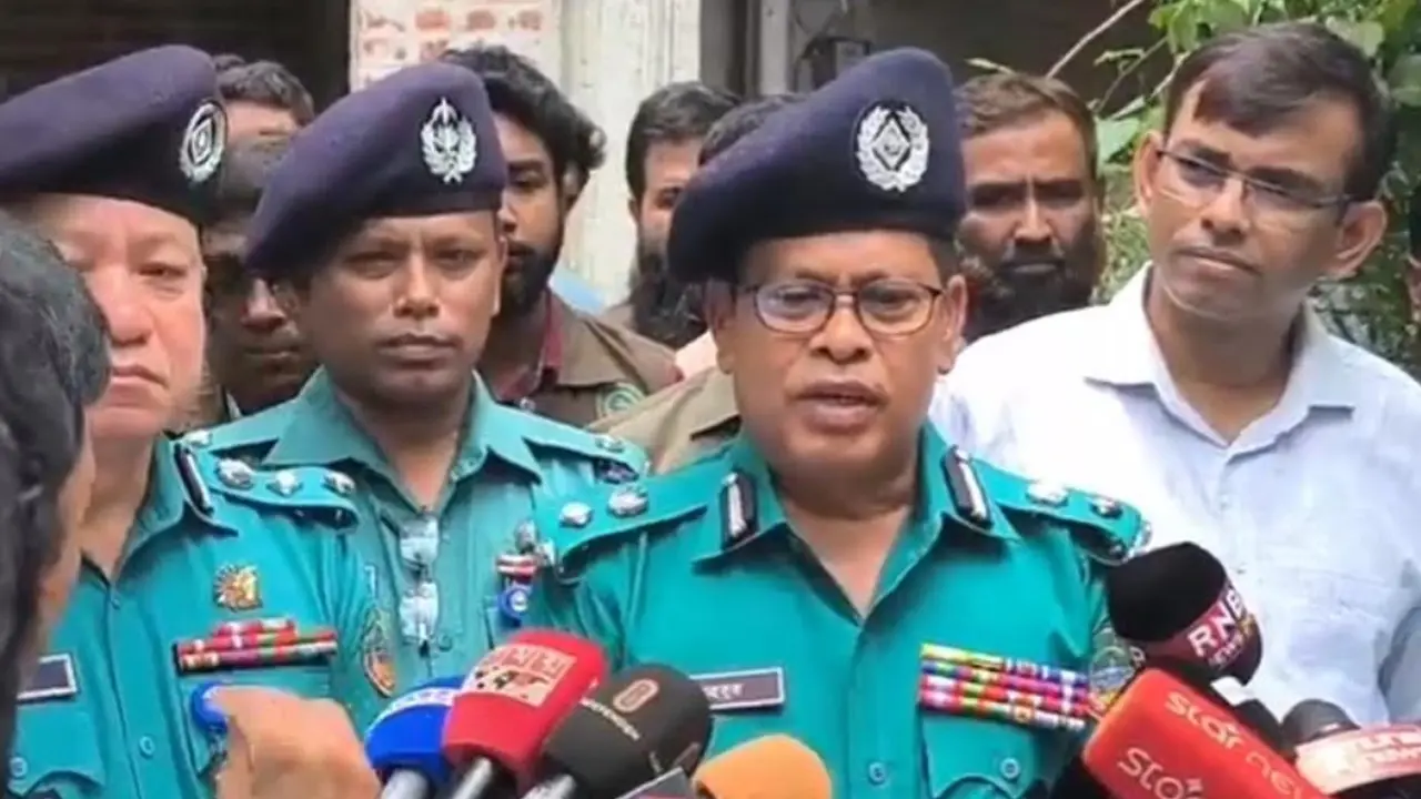 ঘটনাস্থল পরিদর্শনে নতুন কমিশনার, বললেন গাফিলতির কোনো সুযোগ নেই