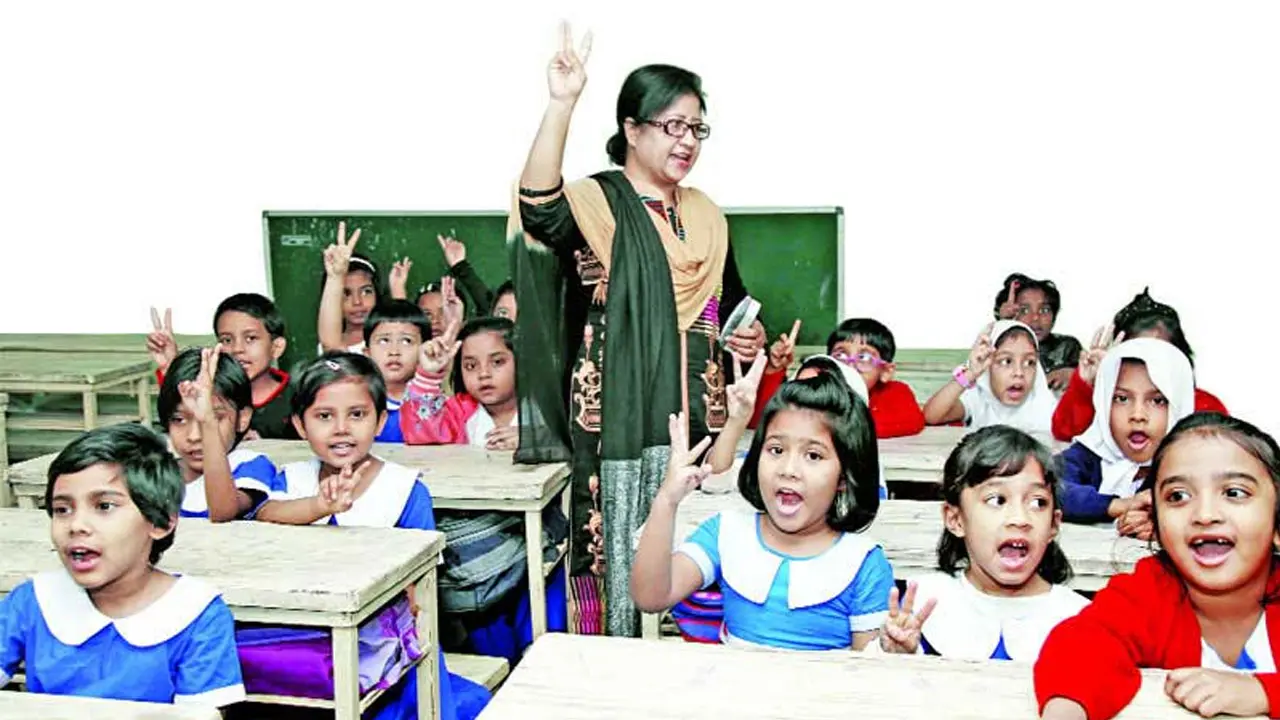 অক্টোবরে নয়, আগস্টেই যোগদান চান সরকারি প্রাথমিকের নতুন শিক্ষকরা