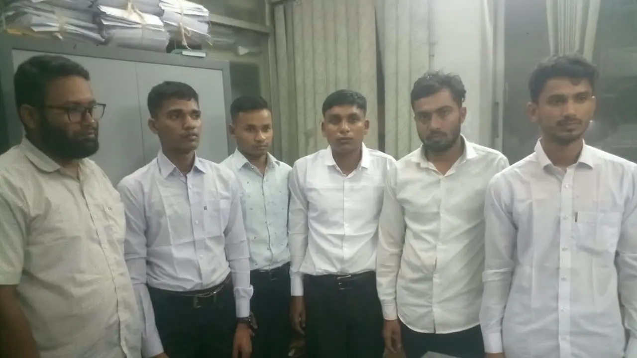 ভূমি মন্ত্রণালয়ের অফিস সহায়ক পদে প্রক্সির অভিযোগ, আটক ৬ প্রার্থী