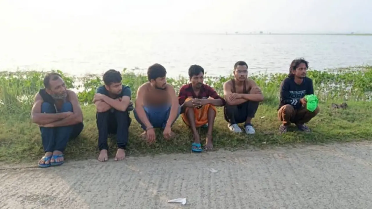 গোমস্তাপুর সীমান্তে ৬ জনকে পুশইনের চেষ্টা রুখে দিলো বিজিবি
