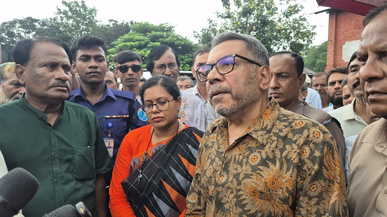 রাজবাড়ীতে ১০৫ একর জমিতে রেলের ক্যারেজ ওয়ার্কশপ হবে : রেল সচিব