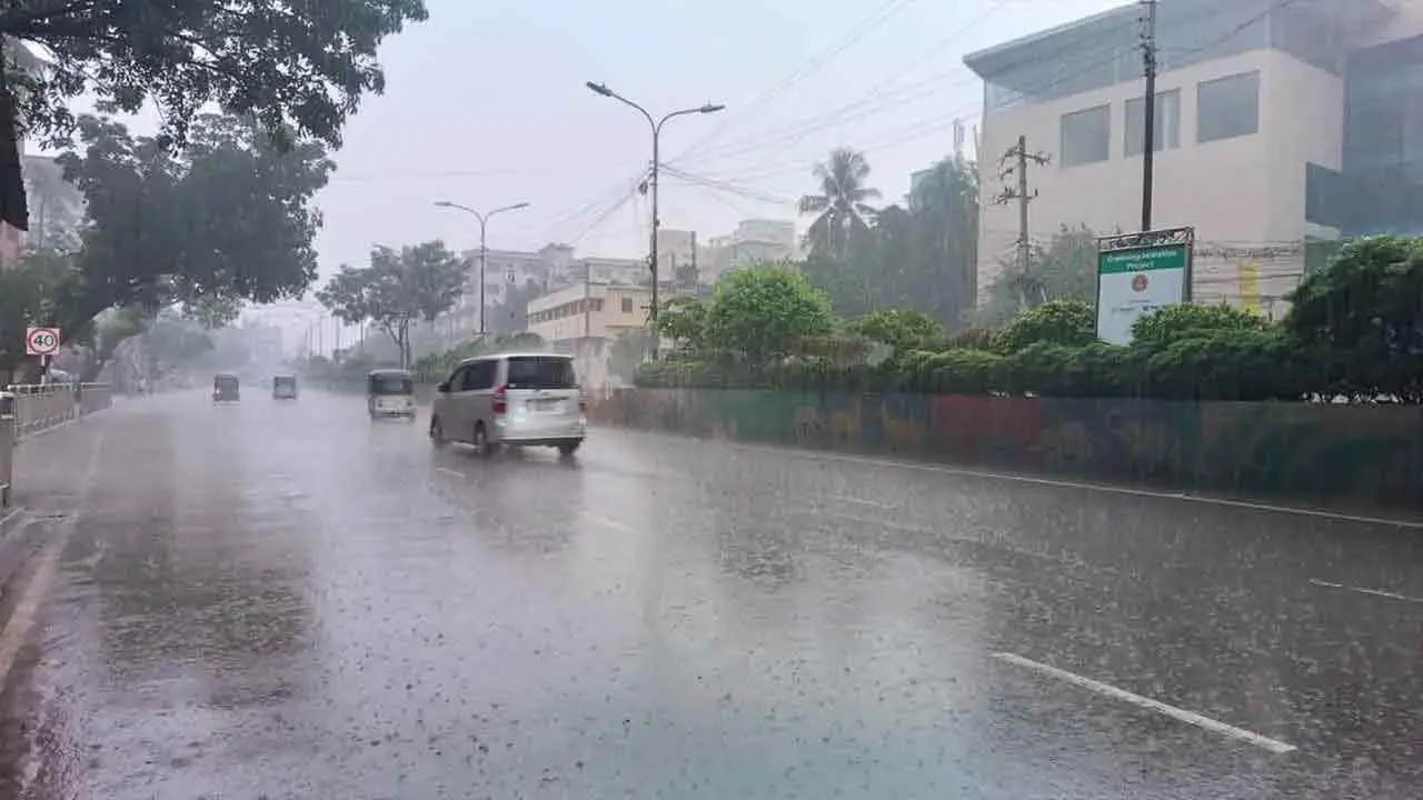 সারাদেশে ঝরবে বৃষ্টি, কোথাও কোথাও অতি ভারী বৃষ্টির আভাস