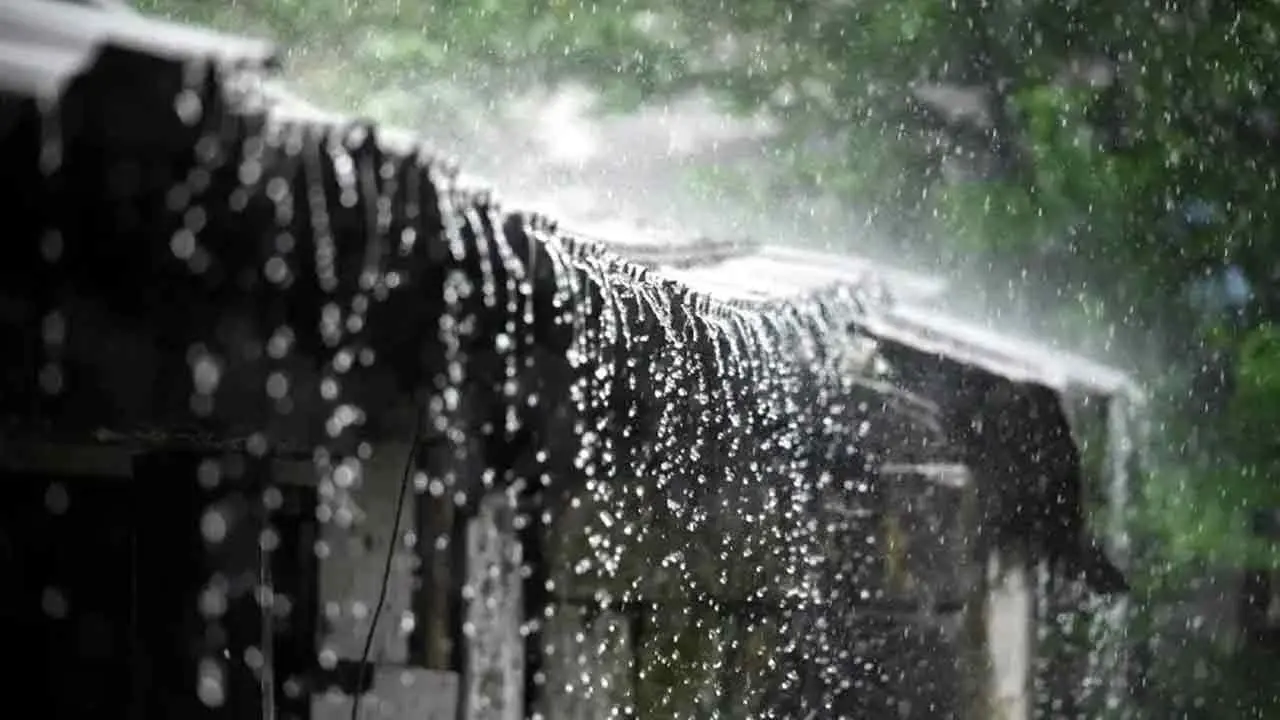 সারাদেশে বজ্রসহ বৃষ্টির আভাস