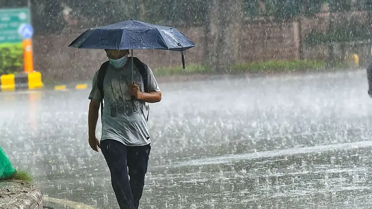 দেশের বিভিন্ন অঞ্চলে বৃষ্টি বাড়ার আভাস