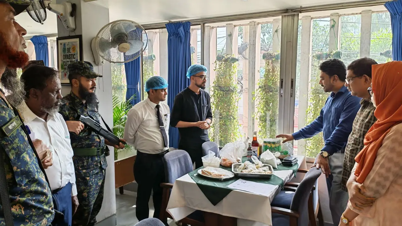 রাজারবাগের হোটেল আশরাফীকে ১ লাখ টাকা জরিমানা