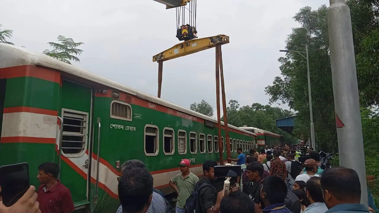 সিরাজগঞ্জে সিল্কসিটির বগি লাইনচ্যুতের ঘটনায় তদন্ত কমিটি
