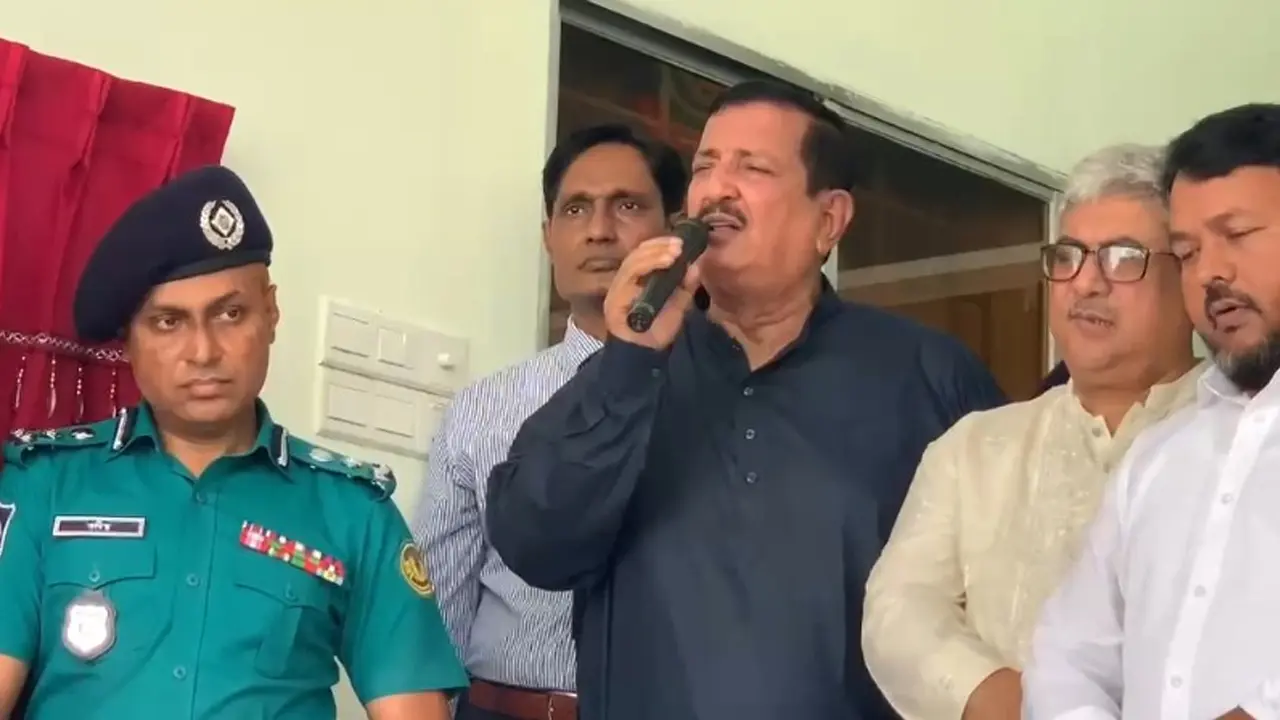 ভূমিদস্যু ও মাদক চোরাকারবারিদের রাজশাহী থেকে নির্মূল করতে হবে