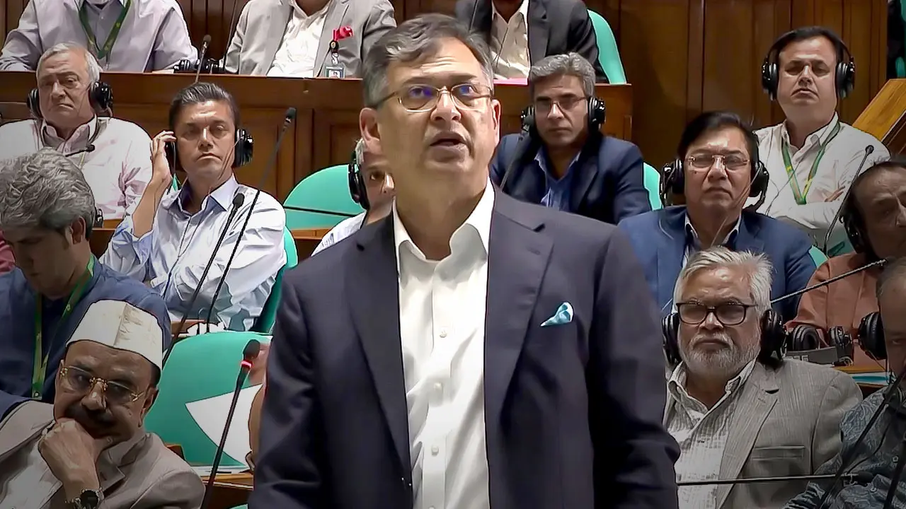 ‘জুলাই সনদ চাইবেন, আবার বাস্তবায়নে সহযোগিতা করবেন না, দুইটা বিপরীতমুখী’