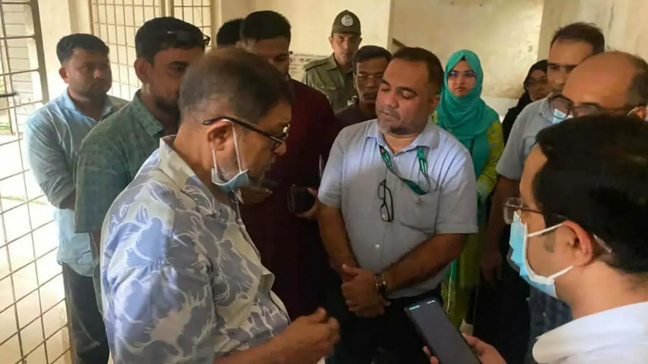 গ্রামীণ স্বাস্থ্যসেবার মান নিশ্চিত করতে কাজ করছে সরকার: স্বাস্থ্যমন্ত্রী