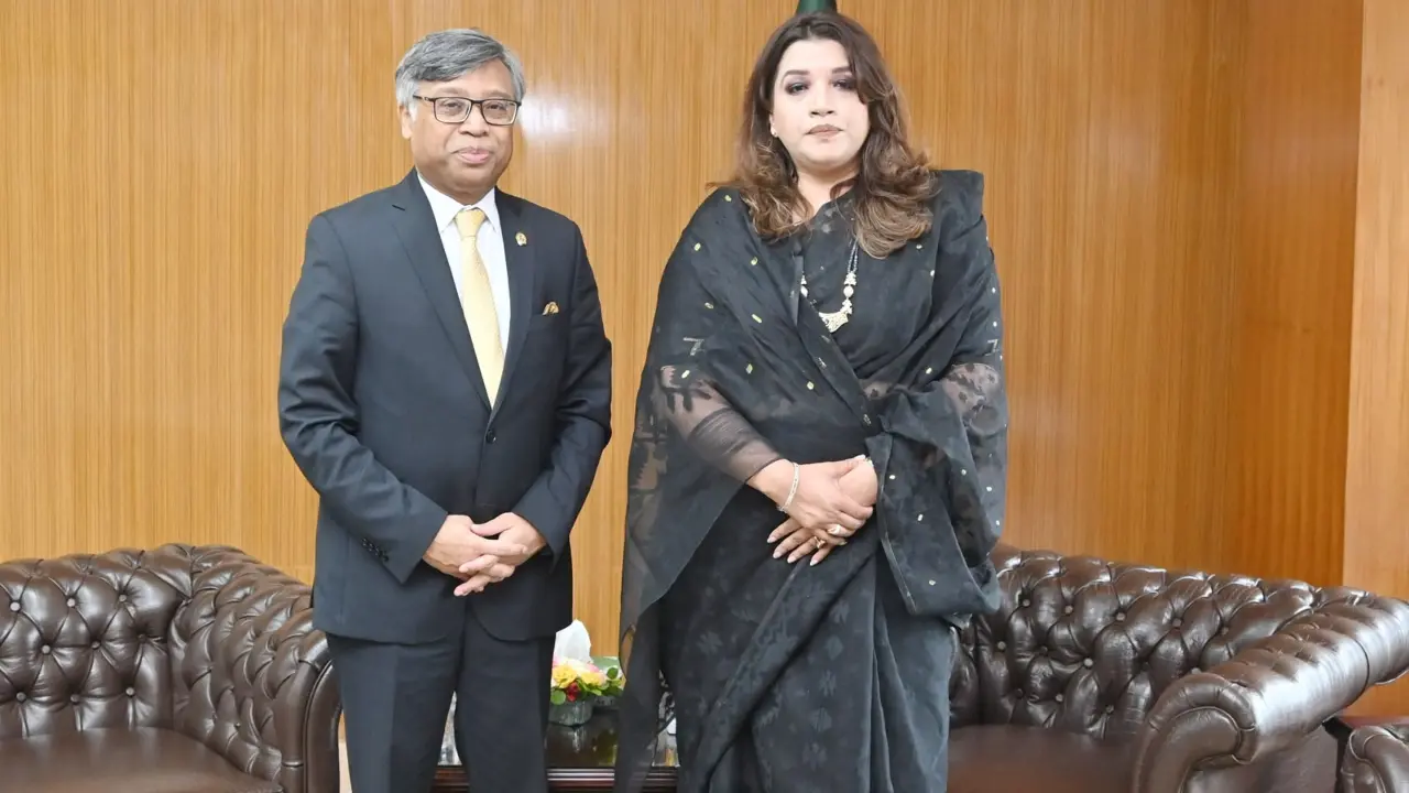সার্কে আরও সক্রিয় ভূমিকা রাখতে চায় বাংলাদেশ