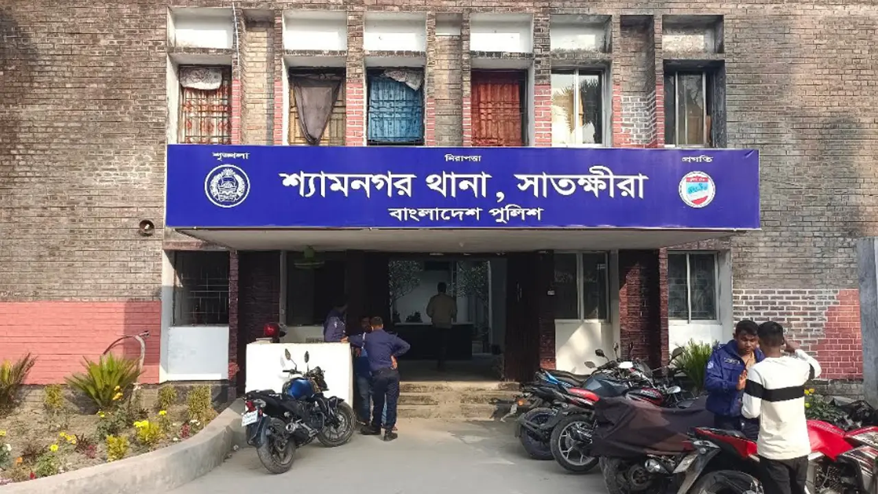 সাতক্ষীরায় পৃথক দুর্ঘটনায় প্রাণ গেল ২ জনের