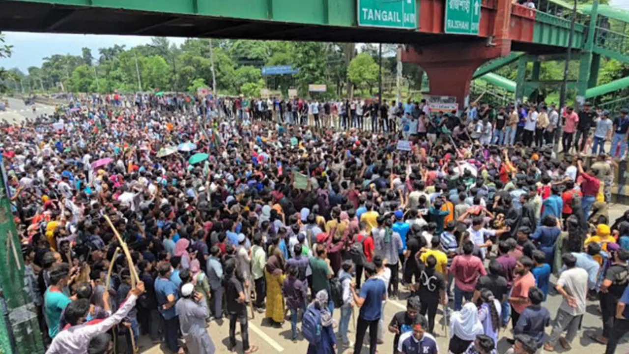 আন্দোলনের অন্যতম দুর্গ : হাসিনাকে হটাতে শেষ পর্যন্ত লড়েন সাভারের মানুষ