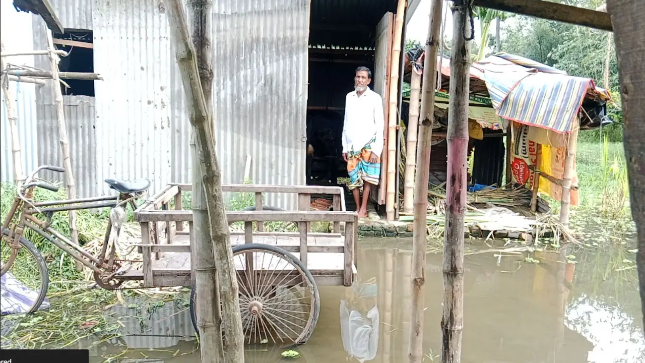 সাভারে পৌর এলাকায় জলাবদ্ধতা, অর্ধশতাধিক পরিবার পানিবন্দি