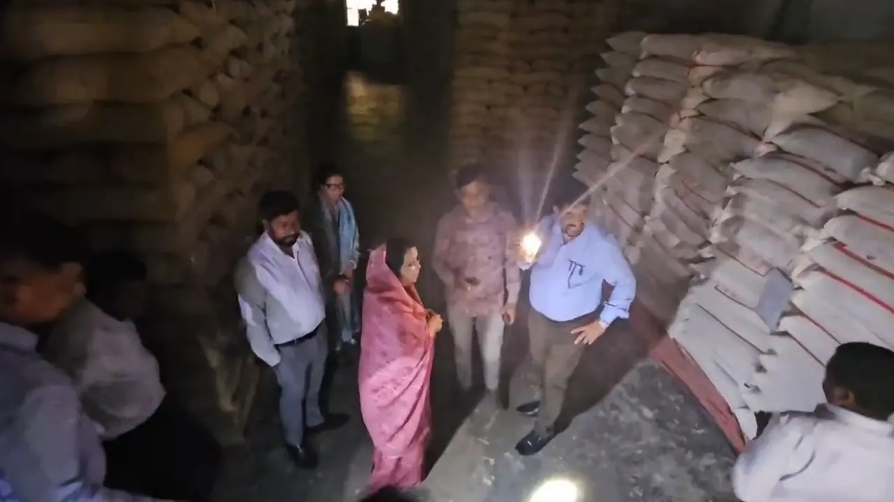 আমাদের মূল লক্ষ্য জনসাধারণের কাছে নিরাপদ খাদ্য পৌঁছে দেওয়া: খাদ্যমন্ত্রী
