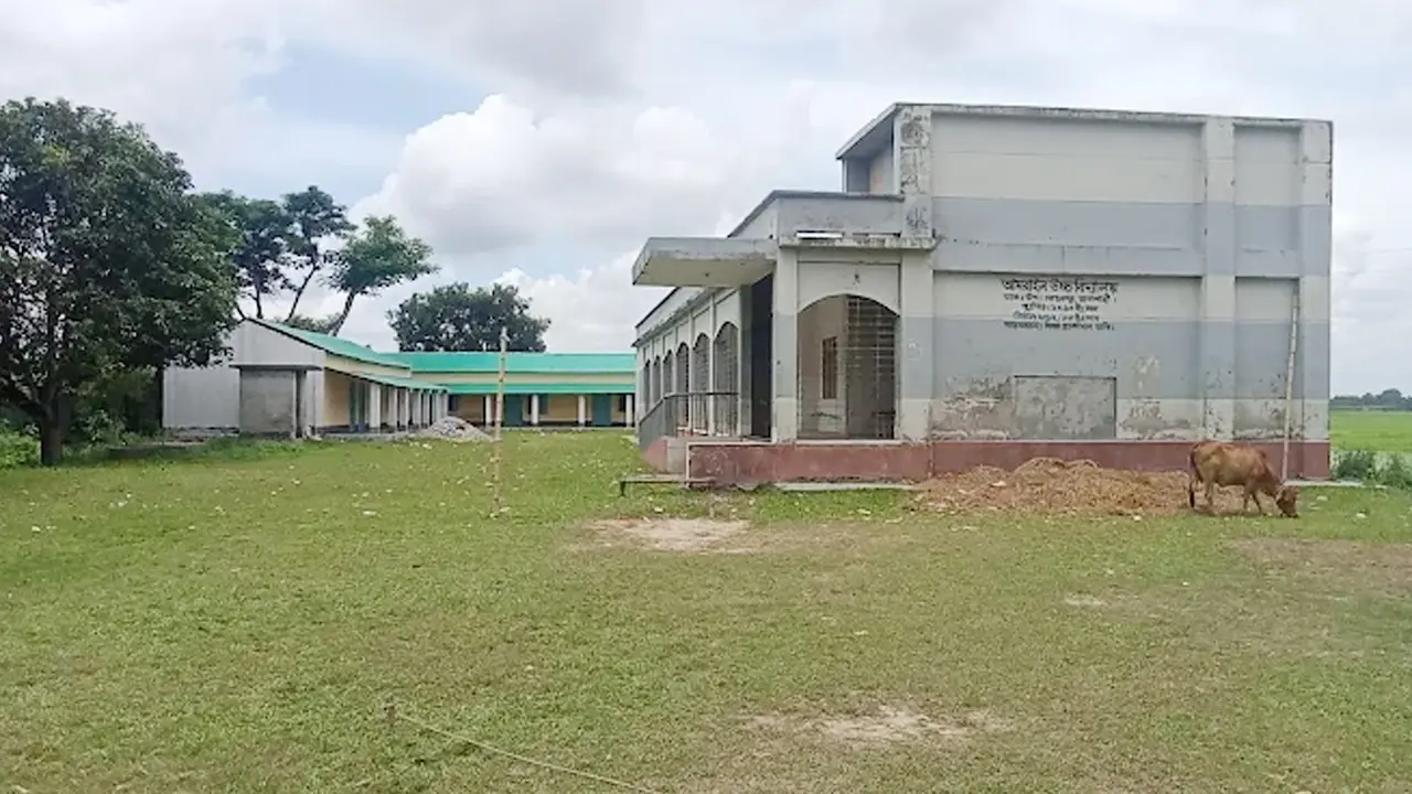 রাজশাহী বোর্ডে এসএসসিতে ৫ স্কুলে শতভাগ ফেল, পরীক্ষার্থী ৪১