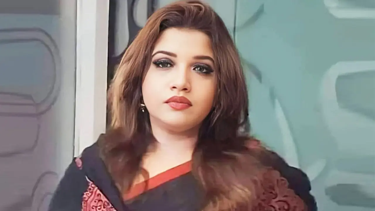 ‘শেখ হাসিনা কোথায় কী বলছেন, জবাব দেওয়ার সময় নেই’