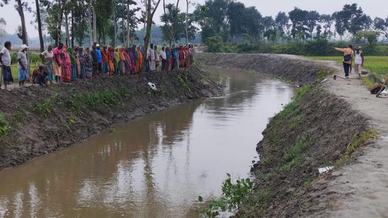 নকলায় খাল খননে অব্যয়িত ৭৮ লাখ টাকা সরকারি কোষাগারে ফেরত