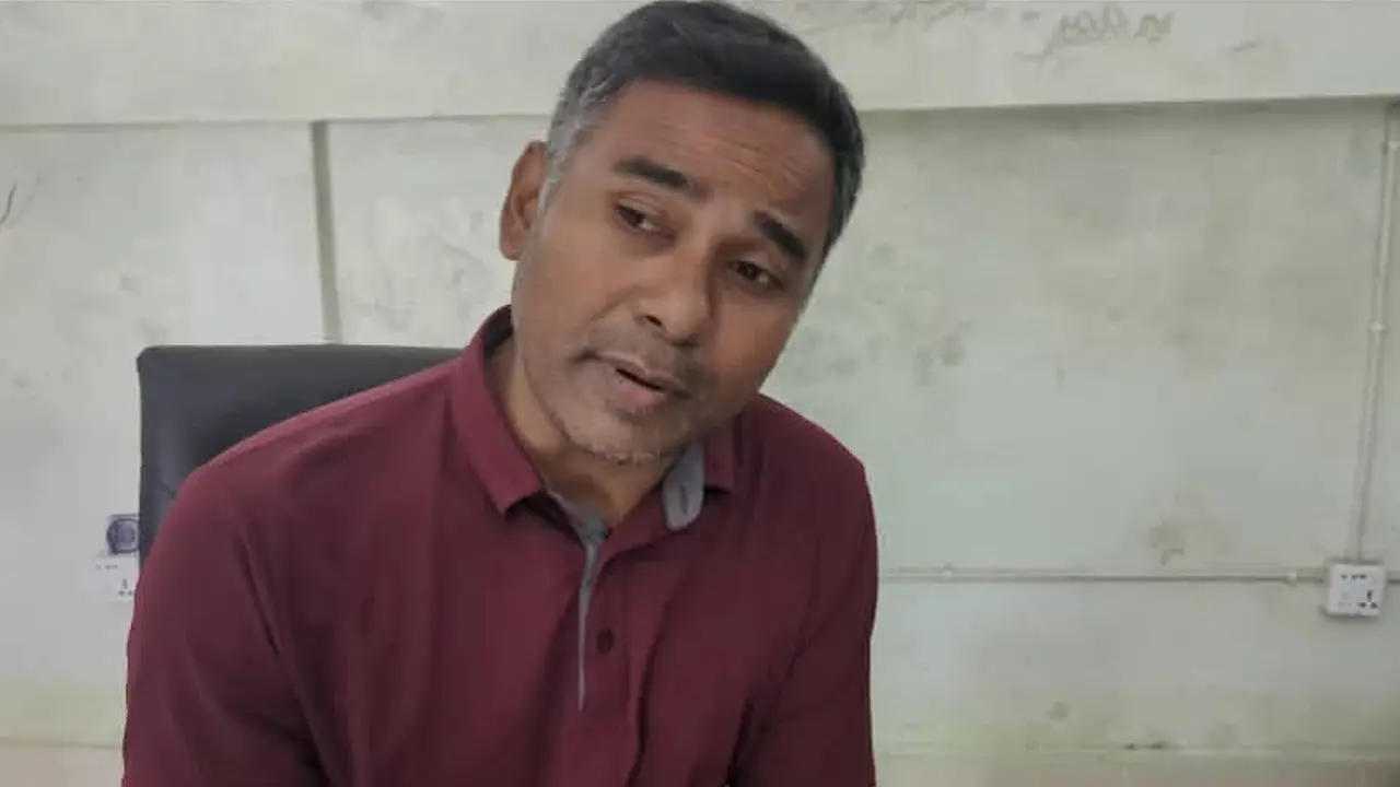 ‘আইডি কার্ড গলায় ঝুলিয়ে’ থানায় ঢোকার নির্দেশ, এসআই ক্লোজড