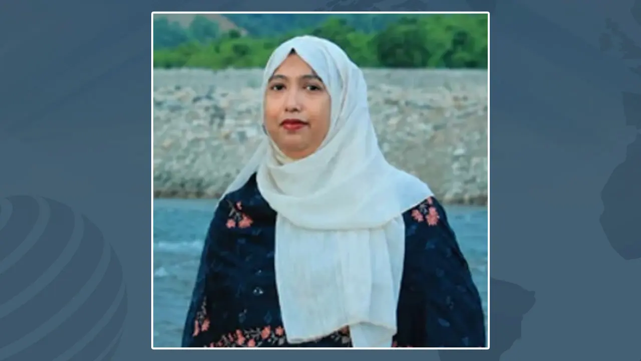 শেখ মুজিবকে নিয়ে ফেসবুকে পোস্ট দেওয়ায় প্রভাষক বরখাস্ত