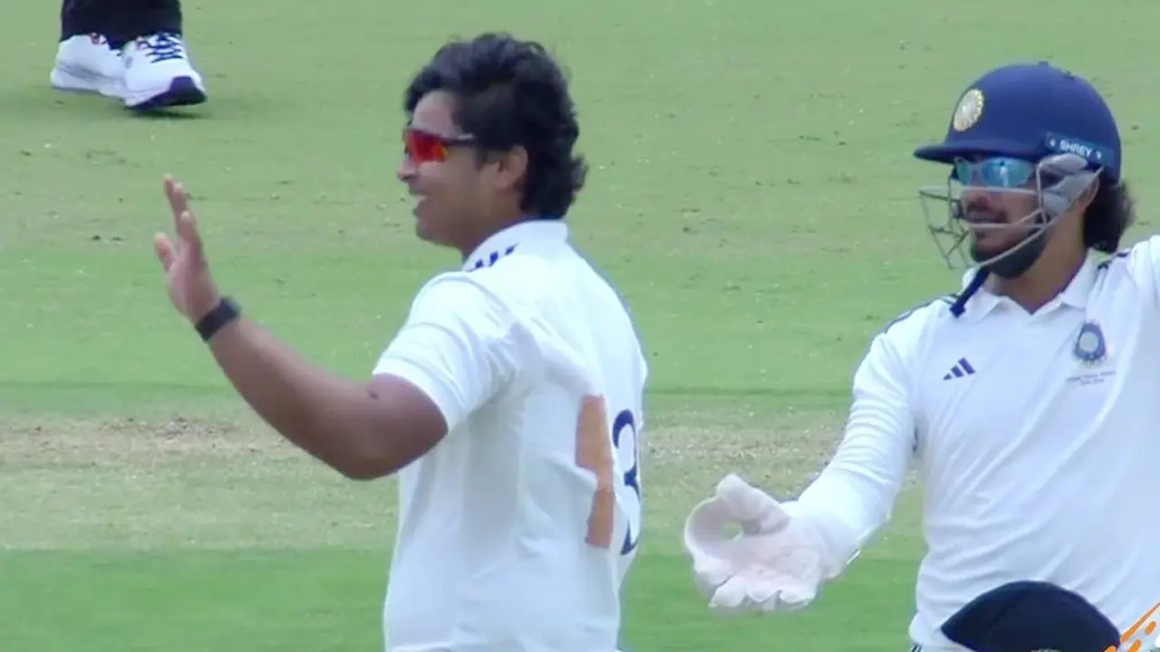 এবার বল হাতে ‘জাদু’ দেখালেন সূর্যবংশী