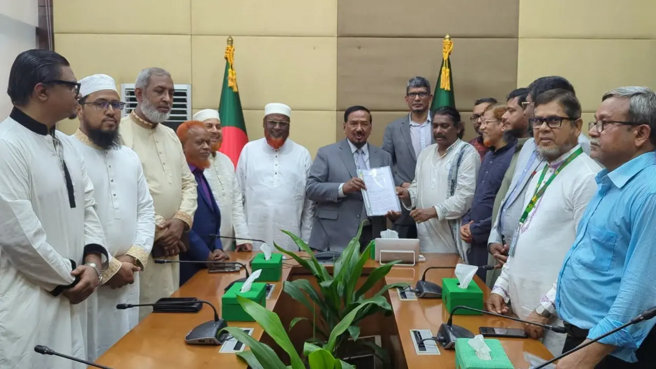 গুম প্রতিরোধ দিবস উপলক্ষ্যে স্পিকারকে স্মারকলিপি দিলো ১১ দলীয় ঐক্য