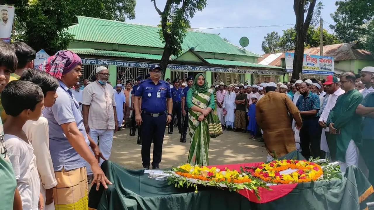 রাষ্ট্রীয় মর্যাদায় চিরনিদ্রায় বীর মুক্তিযোদ্ধা আব্দুর রহমান