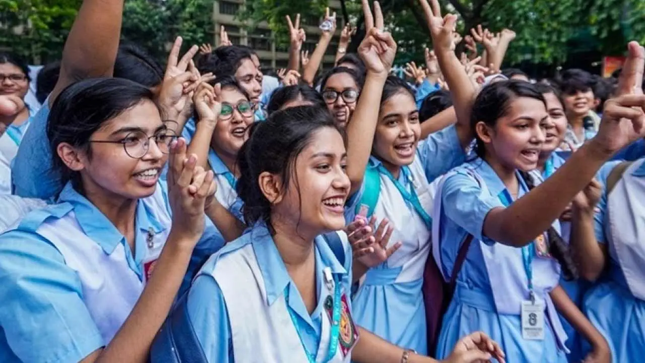এসএসসি পরীক্ষার ফল প্রকাশ সোমবার সকাল ১০টায়, যেভাবে জানা যাবে