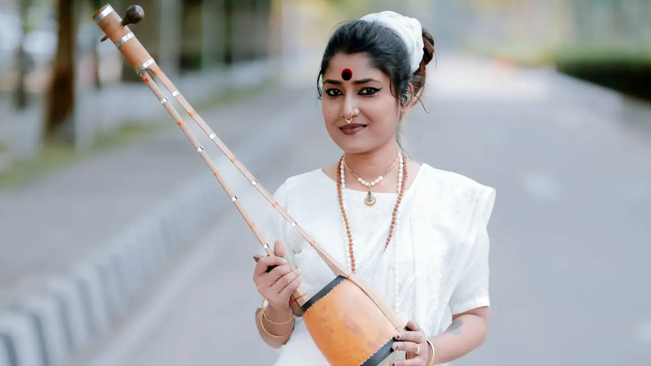 কিরগিজস্তানের আন্তর্জাতিক উৎসবে বাংলাদেশের লোকশিল্পী সূচনা শেলী