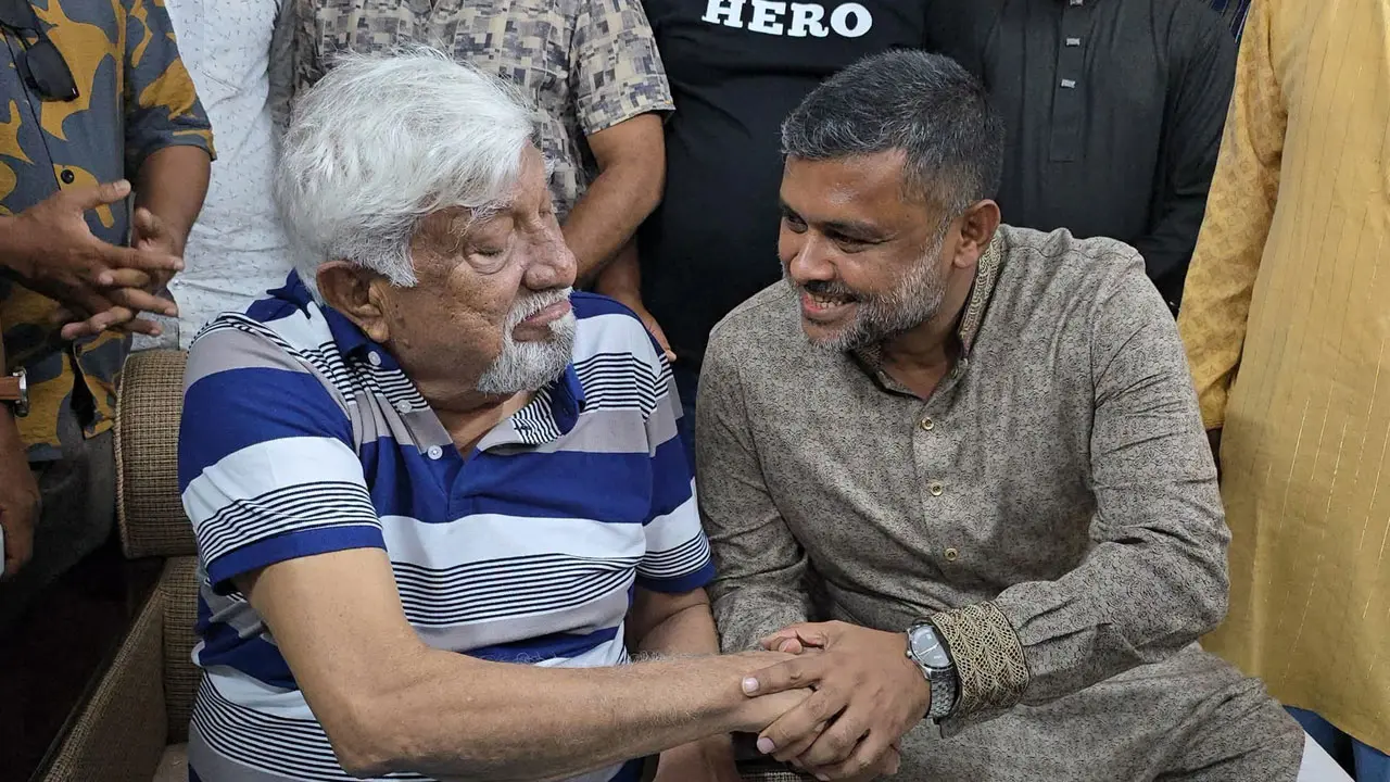 ‘এই বয়সে আপনাকে নিয়ে এগুলো হওয়ার কথা না’