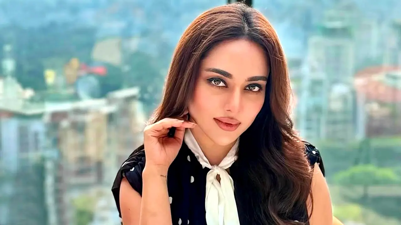 ব্যাংকে চাকরি নিলেন তমা মির্জা, অভিনয় নিয়ে যে বার্তা দিলেন