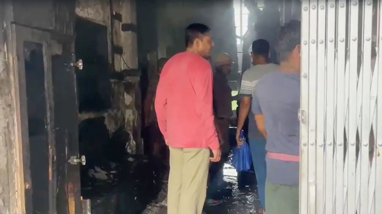 পশ্চিমবঙ্গে হোটেলে আগুন, দগ্ধ হয়ে নিহত ৬