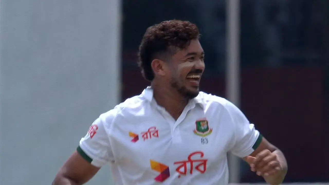 লাঞ্চ থেকে ফিরেই তাসকিনের আঘাত