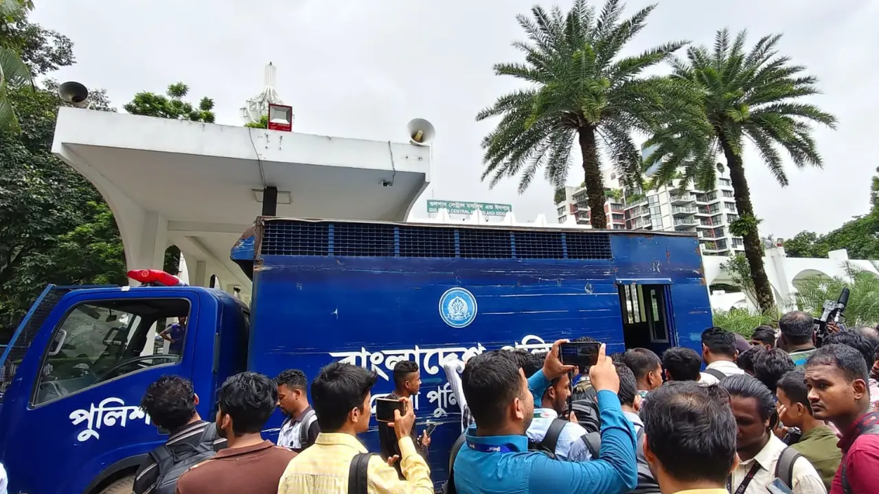 দীপু মনির স্বামী তৌফিক নেওয়াজের জানাজা অনুষ্ঠিত