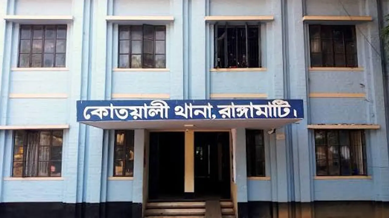 রাঙামাটিতে স্কুলছাত্রকে ছুরিকাঘাতে হত্যা, অভিযুক্ত যুবক আটক
