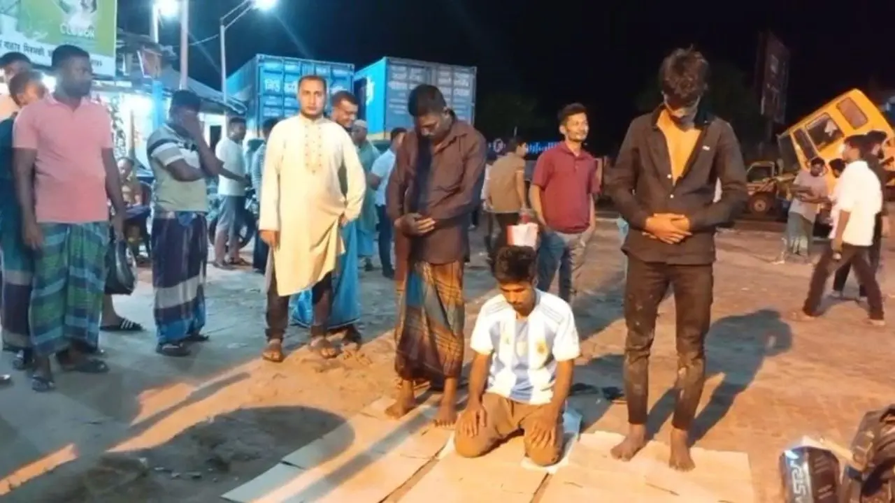 চট্টগ্রামে অটোরিকশা চোরচক্রের তিন সদস্যকে পড়ানো হলো ১০০ রাকাত নফল নামাজ