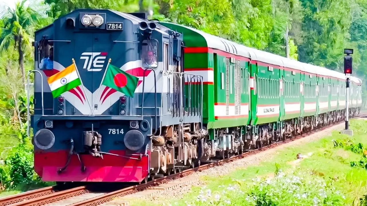 ভারত থেকে আসছে ১৯ রেল কোচ