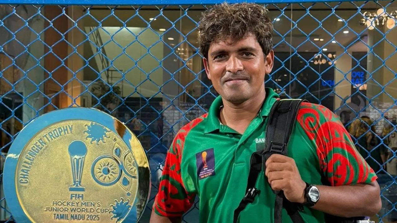 কোচের আকস্মিক বিদায়, সংকট বাড়ল হকিতে