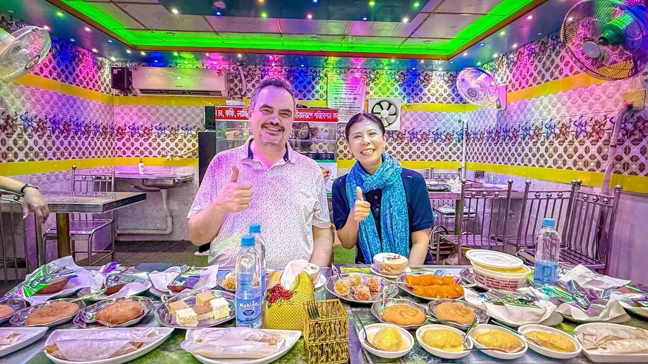 রসগোল্লা, মালাই চপ আর ছানার জিলাপি জম্মের মজা : মার্কিন রাষ্ট্রদূত