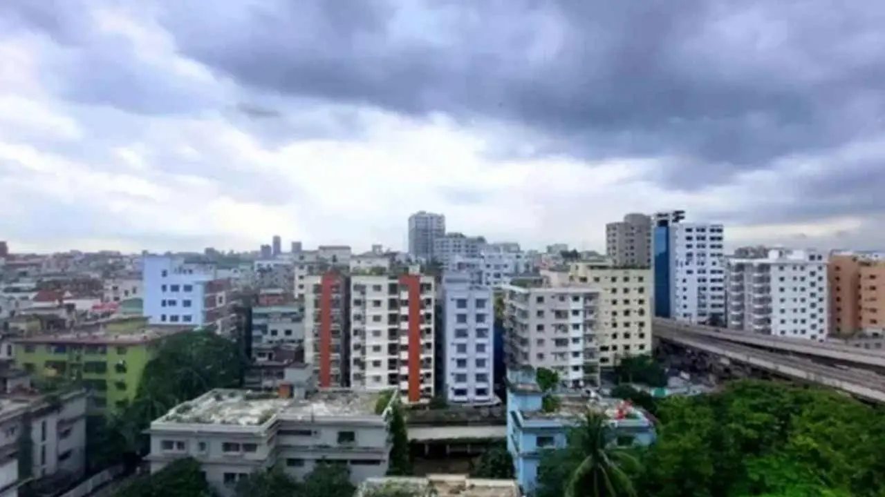 ঢাকায় আজ বৃষ্টির সম্ভাবনা কম, ভ্যাপসা গরমে বাড়তে পারে অস্বস্তি