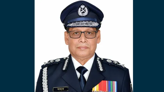 পদত্যাগ করেছেন আইজিপি