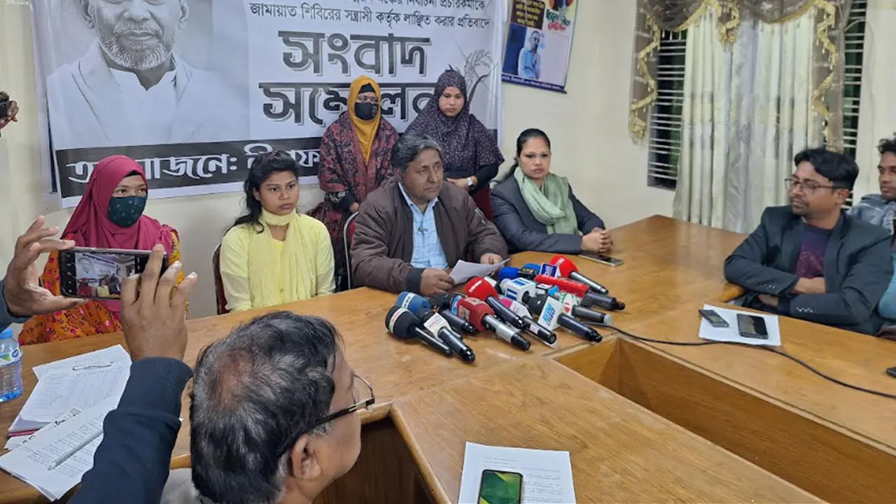 জামায়াতের বিরুদ্ধে উন্নয়ন মঞ্চের নারী কর্মীদের হেনস্তার অভিযোগ