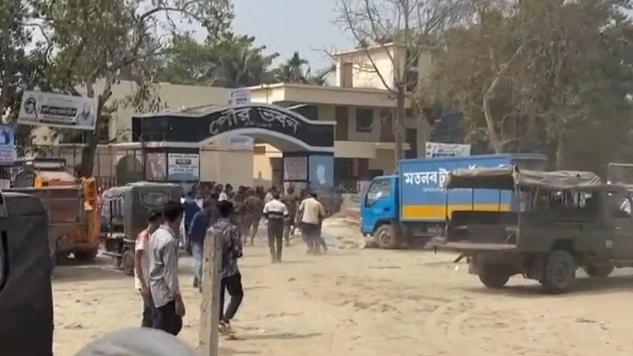 চাঁদপুরে টেন্ডার নিয়ে বিএনপির দুই গ্রুপের সংঘর্ষ