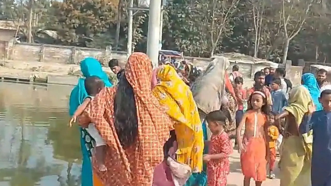 চুয়াডাঙ্গায় পুকুরে ভাসমান নবজাতকের মরদেহ উদ্ধার
