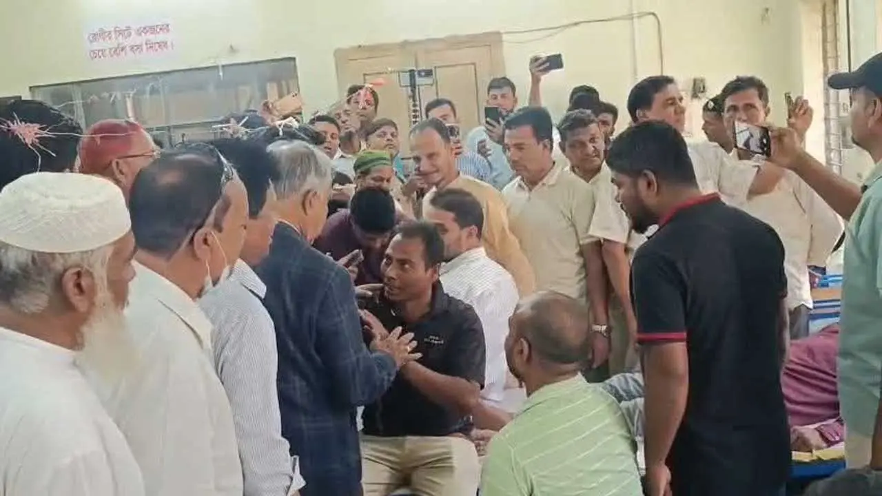 এমপি আসবেন তাই ২৩ রোগী ভর্তি হলেন হাসপাতালে, এমপি চলে গেলে তারাও চলে যান
