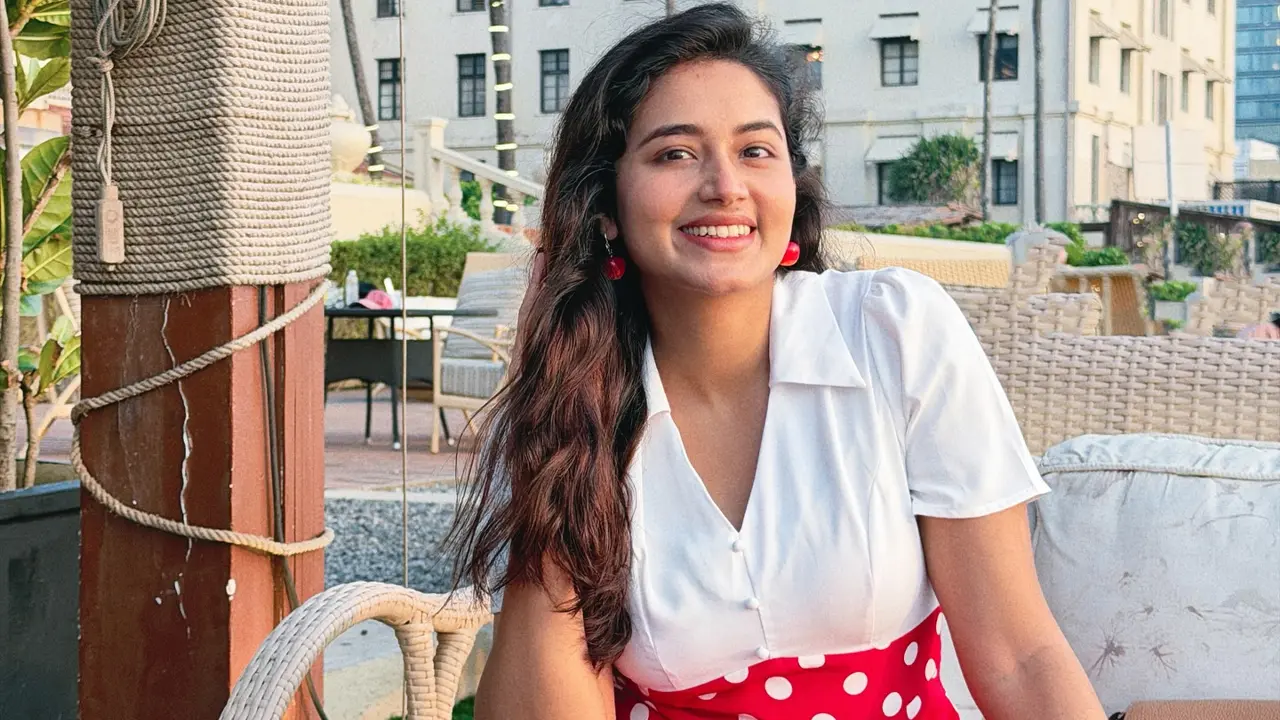 কলকাতার ক্যাফে কালচারটা খুব ভালো লাগে : তাসনিয়া ফারিণ