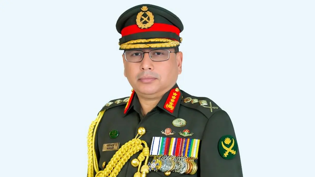 নতুন সরকার যখন বলবে তখনই ব্যারাকে ফিরবে সেনাবাহিনী : সেনাপ্রধান