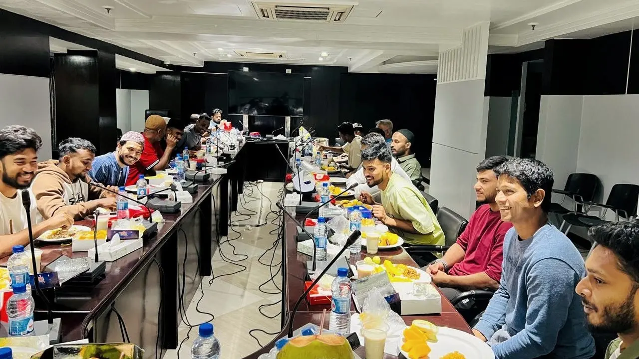বগুড়ায় শান্ত-শরিফুলদের ইফতার করালেন হৃদয়