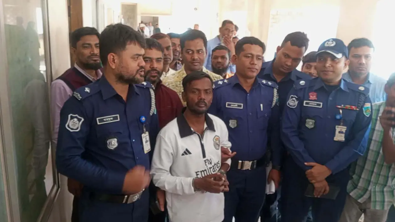 নায়িকা বানানোর আশ্বাস দিয়ে ধর্ষণ, হিরো আলম গ্রেপ্তার