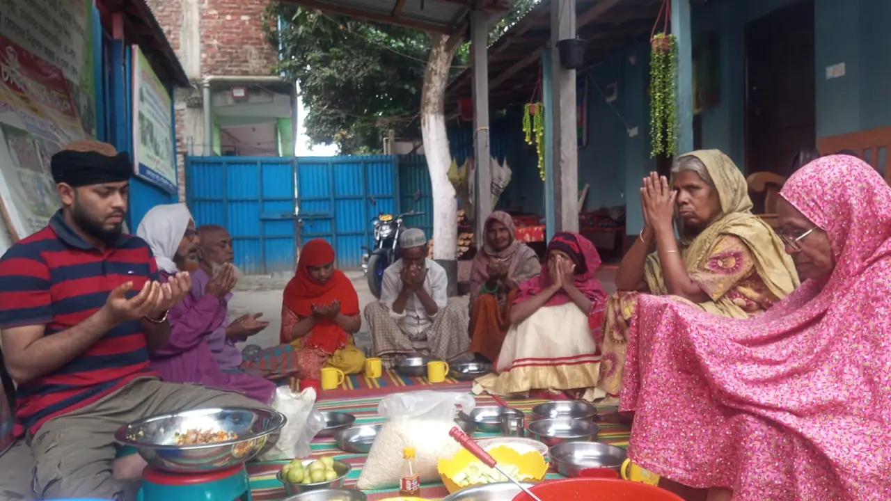 ‘বৃদ্ধাশ্রমে ইফতার আসে, কিন্তু সন্তানেরা আসে না’