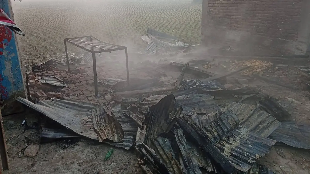 ঝালকাঠি-১ আসনে জামায়াতের নির্বাচনী অফিসে আগুন